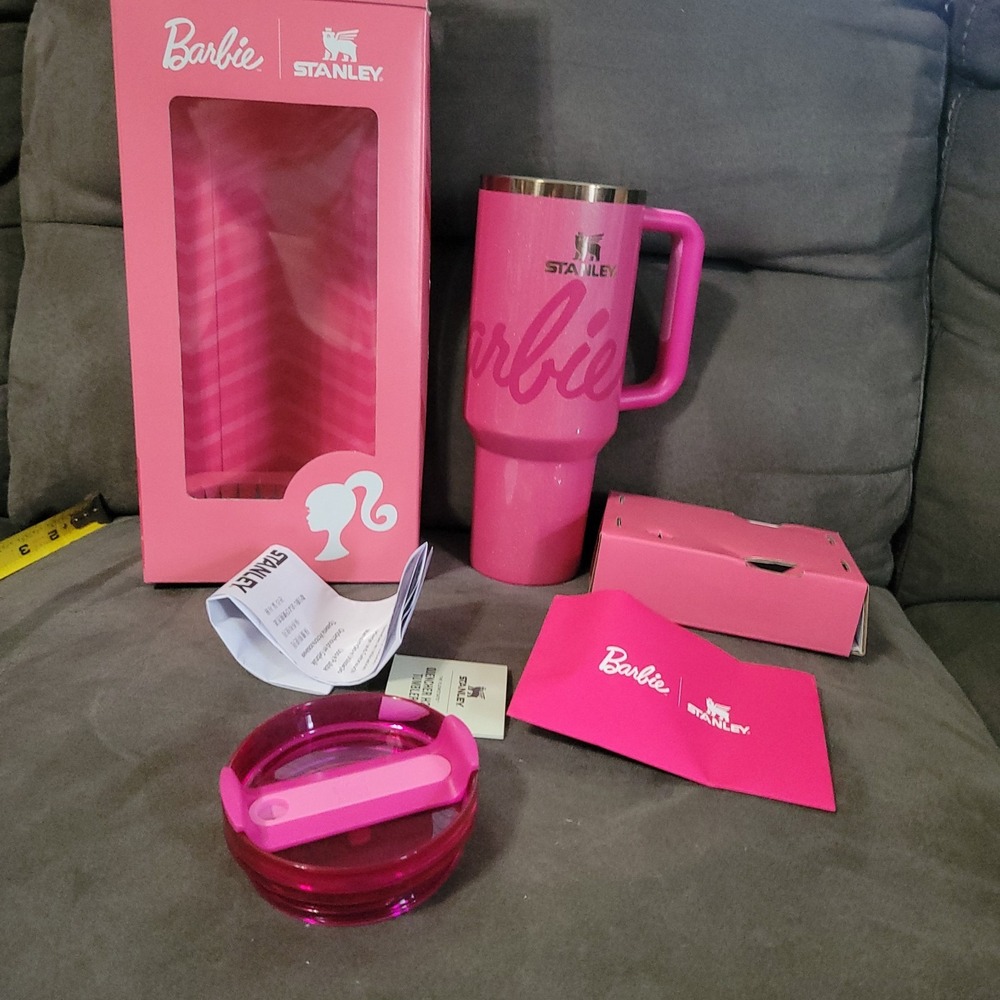 Stanley x Barbie "Barbie Icon" 40oz Quencher Tumbler Brand New Limited Edition